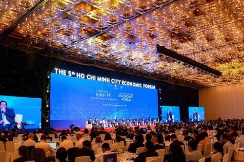 Tham gia sáng lập Trung tâm Cách mạng Công nghiệp 4.0 tại TP.HCM, HUTECH sẵn sàng cho hành trình phát triển bền vững