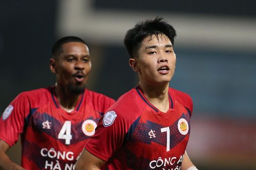 CAHN hạ Lion City, HLV Polking dùng lời có cánh khen Đình Bắc