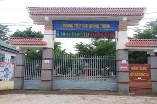 Thầy giáo dùng thước đánh học sinh lớp 3 ở Đắk Lắk?