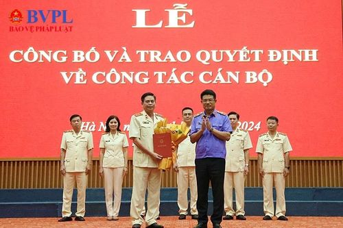 VKSND tối cao trao quyết định bổ nhiệm chức vụ lãnh đạo, quản lý và Kiểm sát viên cao cấp