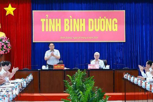 Thủ tướng Phạm Minh Chính làm việc với lãnh đạo tỉnh Bình Dương