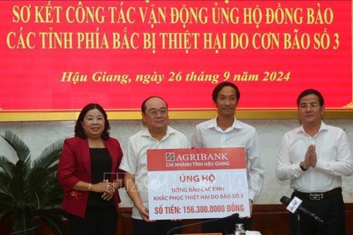 Tiếp nhận 3.000 bộ dụng cụ học tập tặng thiếu nhi vùng bị ảnh hưởng bởi bão số 3