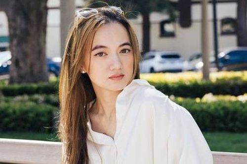 Cuộc tình 8 năm tan vỡ, 'bé' Xuân Nghi hẹn hò với người đàn ông gây bất ngờ