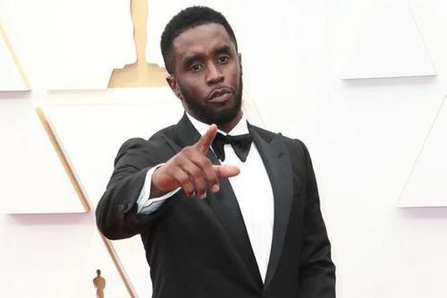 Hé lộ mục đích của Sean 'Diddy' Combs với 1000 chai dầu em bé