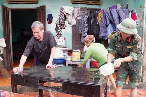 Thanh Hóa huy động lực lượng hỗ trợ nhân dân dọn dẹp sau lũ