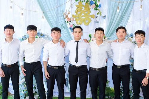 Hành trình nuôi dạy 7 người con đỗ đại học của vợ chồng nghèo