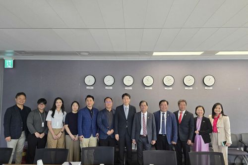 Lãnh đạo tỉnh Khánh Hòa làm việc với Công ty Asiana Airlines (Hàn Quốc)