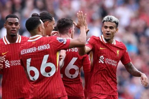 Hàng công thăng hoa, Liverpool nhấm chìm West Ham tại Carabao Cup