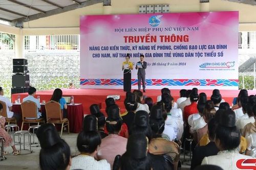 Truyền thông về phòng, chống bạo lực gia đình cho nam nữ thanh niên xã Muổi Nọi