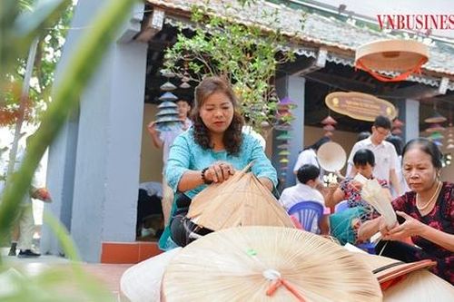'Mùa vàng' du lịch Hà Nội