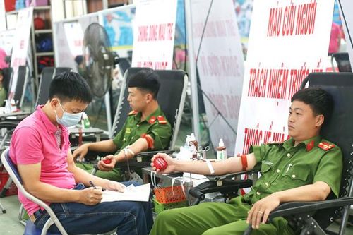 Mỗi giọt máu – Một tấm lòng