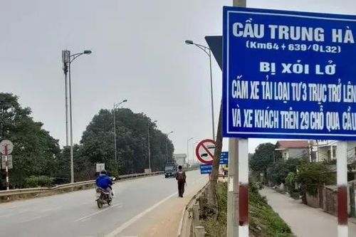 Ô tô dưới 7 chỗ được đi qua cầu Trung Hà