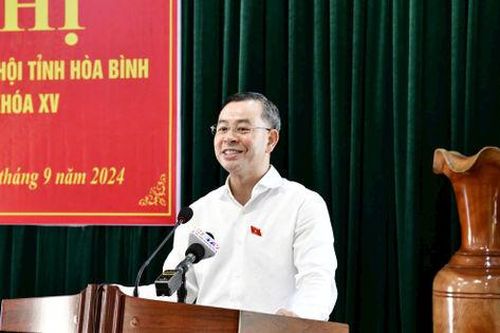 Tổng Kiểm toán nhà nước Ngô Văn Tuấn tiếp xúc cử tri tại tỉnh Hòa Bình trước Kỳ họp thứ 8