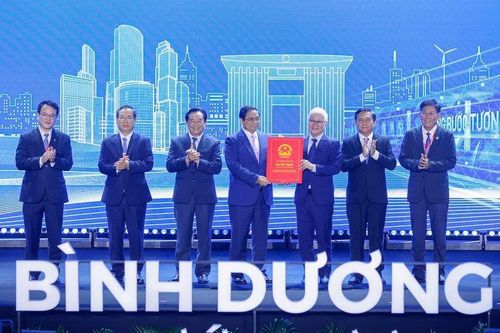 Bình Dương thực hiện '3 tiên phong' phát triển các khu công nghiệp thế hệ mới