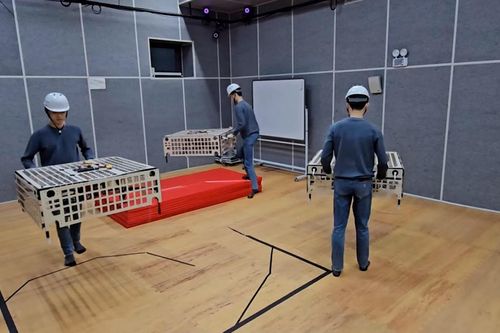 Xe đẩy giúp vận chuyển hàng hóa lơ lửng trong không trung