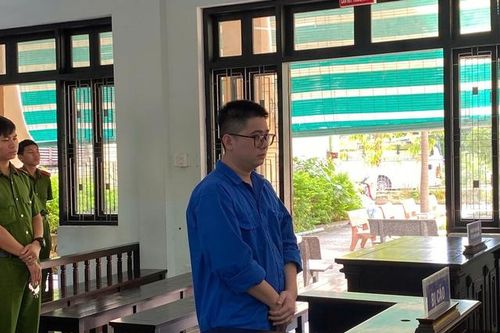 Lừa 'chạy' tại ngoại để chiếm đoạt tiền vợ của bạn
