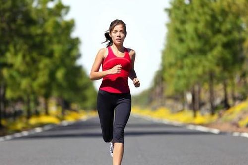 Đầu gối yếu có nên chạy bộ không?