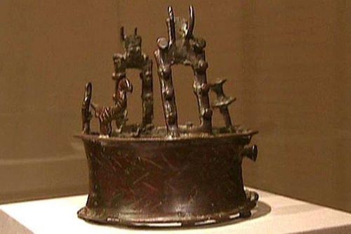Những món cổ vật kỳ lạ có niên đại lâu đời nhất thế giới