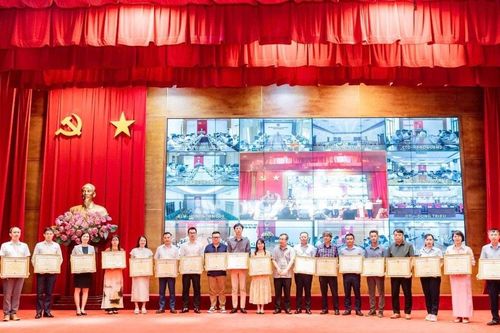 Amata ủng hộ gần 300 triệu hỗ trợ cộng đồng tại thị xã Quảng Yên