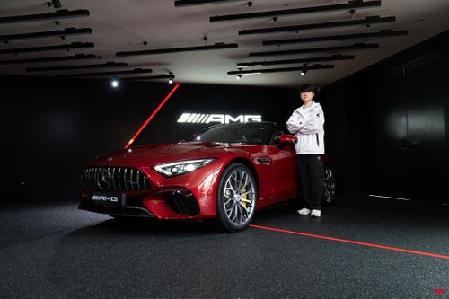 Faker được tặng Mercedes-AMG SL 63 4MATIC+