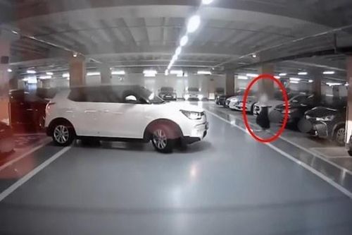 Sứt đầu mẻ trán vì giành nhau chỗ đậu xe ở Hàn Quốc