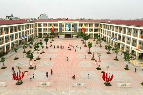 Đan Phượng lên tiếng về việc sử dụng sản phẩm từ sữa trong trường học