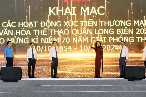 Khai mạc các hoạt động xúc tiến thương mại- văn hóa- thể thao quận Long Biên