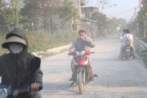 Nhà thầu chây ì, người dân Chương Mỹ khổ vì đường thi công dang dở