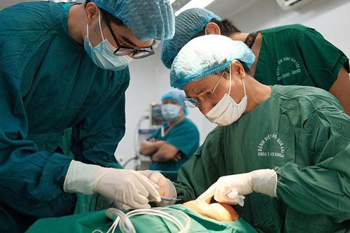 Gia Lai tổ chức khám sàng lọc, phẫu thuật miễn phí cho trẻ bị dị tật bẩm sinh