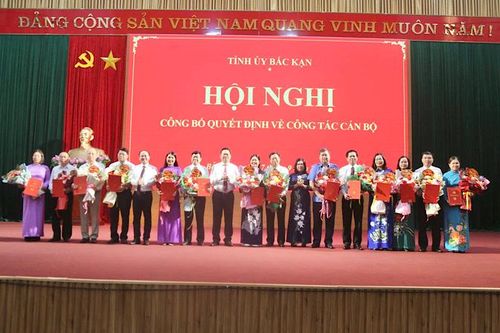 Bắc Kạn điều động, luân chuyển, bổ nhiệm nhiều cán bộ chủ chốt
