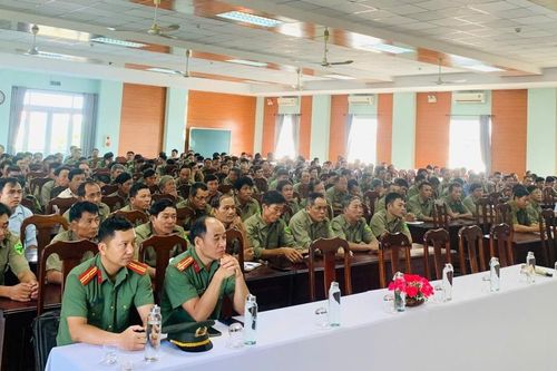 Bồi dưỡng nghiệp vụ cho lực lượng bảo vệ an ninh trật tự cơ sở