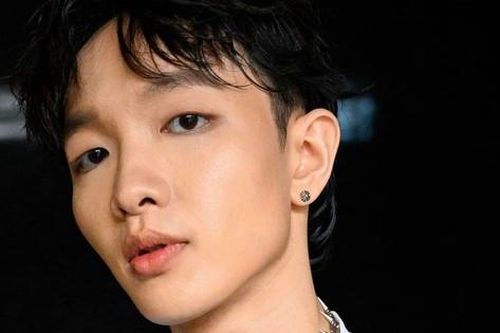 'Chàng thơ' Hoàng Dũng tiếp tục duyên nợ với show 'Anh trai say hi' theo cách không ai ngờ