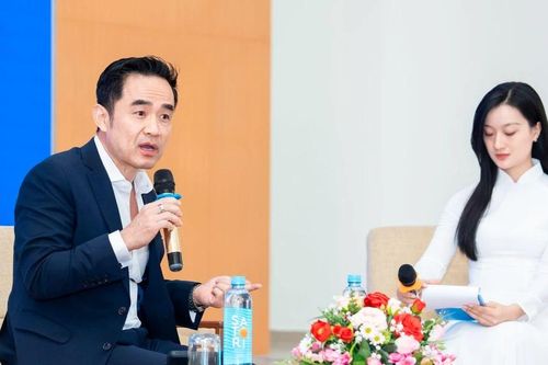 Shark Louis Nguyễn: Sinh viên phải 'Chấp nhận thử thách để chạm tới thành công'