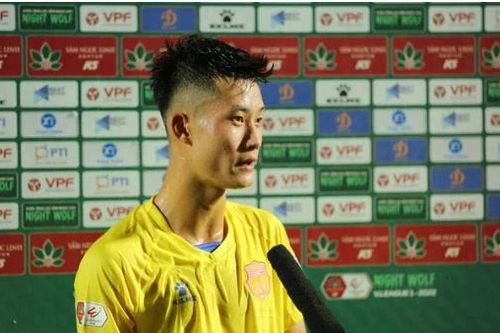 Tiền vệ Nam Định gia nhập giải hạng Nhất
