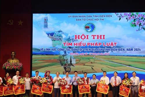 Sôi nổi hội thi tìm hiểu pháp luật về lĩnh vực công tác dân tộc tại Điện Biên
