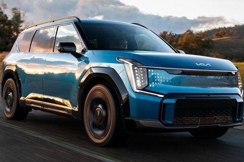 Triệu hồi hơn 12.000 xe điện Kia EV9 để khắc phục lỗi