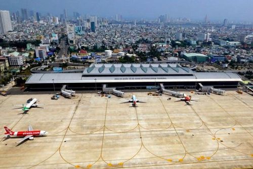 Kiểm tra an ninh nghiêm ngặt chuyến bay do hành khách 'tung tin giả' có bom
