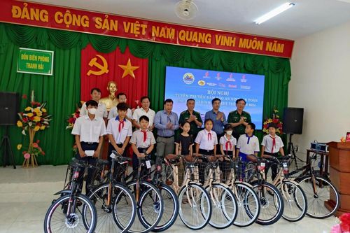 PVEP tổ chức tuyên truyền bảo đảm an ninh, an toàn các công trình dầu khí trên biển