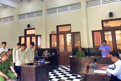 Nhóm đối tượng giết người, tàng trữ và sử dụng trái phép vũ khí quân dụng lĩnh án