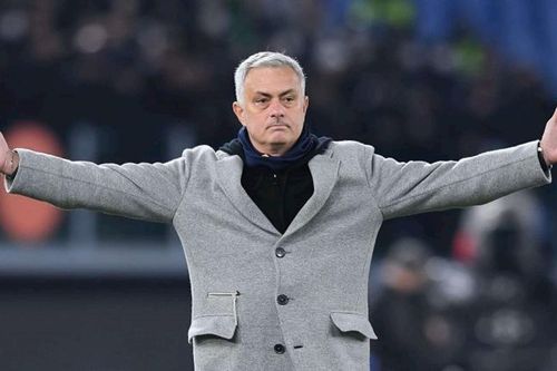 HLV Jose Mourinho thiết lập kỷ lục ở cúp châu Âu