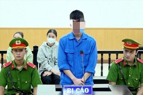 Con trai lãnh án vì âm mưu đầu độc cha bằng thuốc diệt cỏ