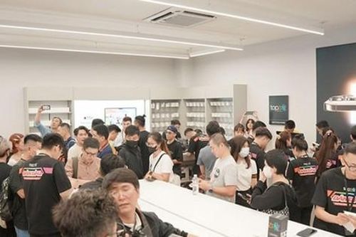 TopZone khẳng định vị thế nhà bán lẻ Apple hàng đầu Việt Nam, số lượng có hàng iPhone 16 lớn kỷ lục