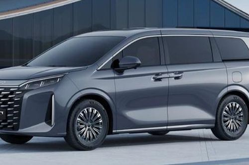 BYD Xia có giá bán từ hơn 1 tỷ đồng tại Trung Quốc