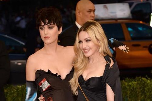 Katy Perry tiết lộ về đàn chị Madonna: 'Cô ấy là người tuyệt vời nhất'