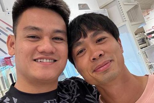 Cận cảnh diện mạo của Công Phượng khi về nước