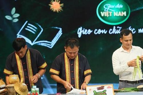 'Gieo con chữ ước mơ' trên cánh sóng Giai điệu tự hào