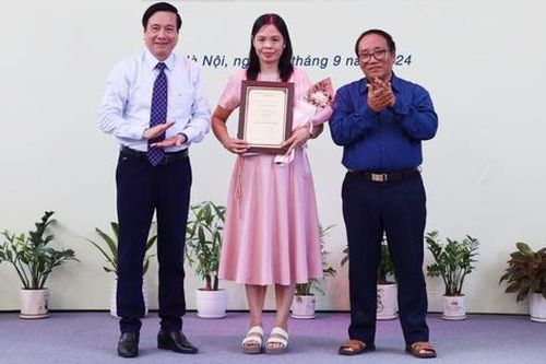 10 tác phẩm đoạt giải cuộc thi viết 'Hà Nội & Tôi'