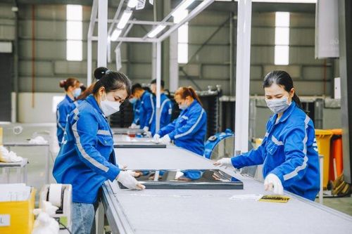 Doanh nghiệp đồng loạt thanh lý tài sản, giải thể công ty con, 'cắt máu' để tồn tại