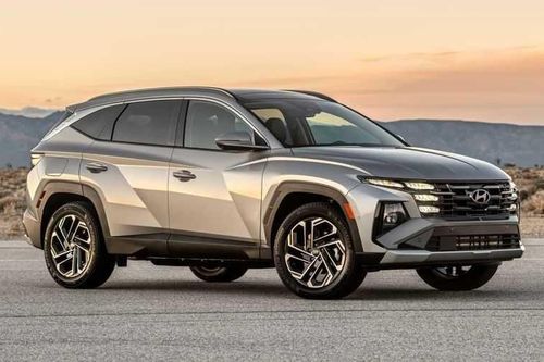 Hyundai Santa Fe chưa hết sốt, Hyundai Tucson 2024 đã lộ diện tại Việt Nam