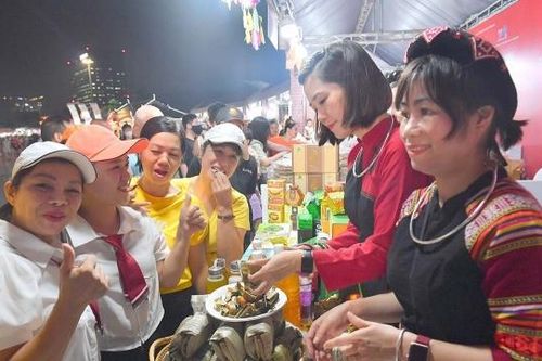 Tuyên Quang: Xúc tiến thương mại gắn kết quảng bá du lịch, văn hóa